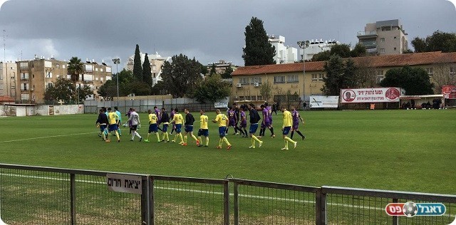 שחקני שתי הקבוצות